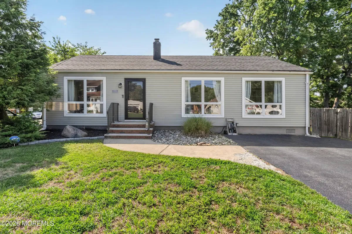 2010 Florence Avenue, Hazlet, NJ 07730 - #1