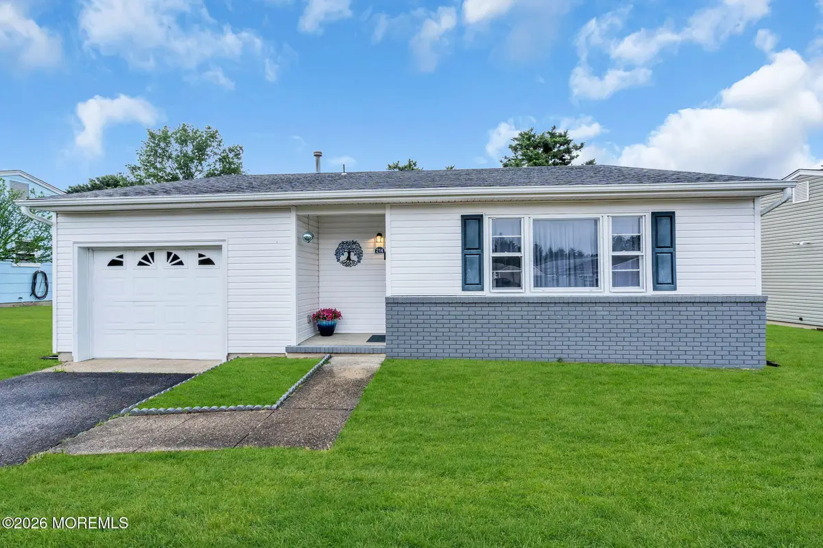 214 Westbrook Drive, Toms River, NJ 08757 - #1