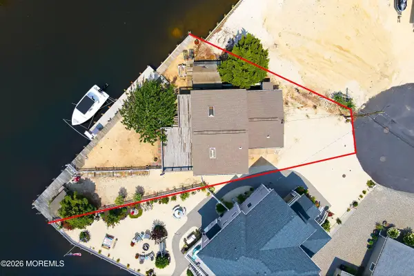 72 Rosalyn Drive, Beach Haven West, NJ 08050