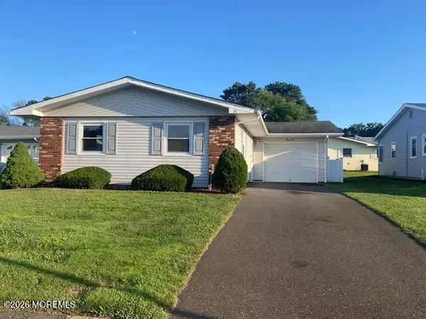 21 Clay Circle, Brick, NJ 08724