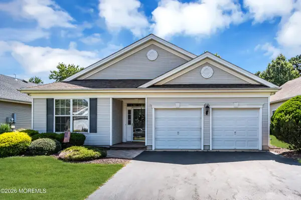 11 Carlisle Drive, Jackson, NJ 08527