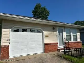 5 Leeward Street, Toms River, NJ 08757 - #2