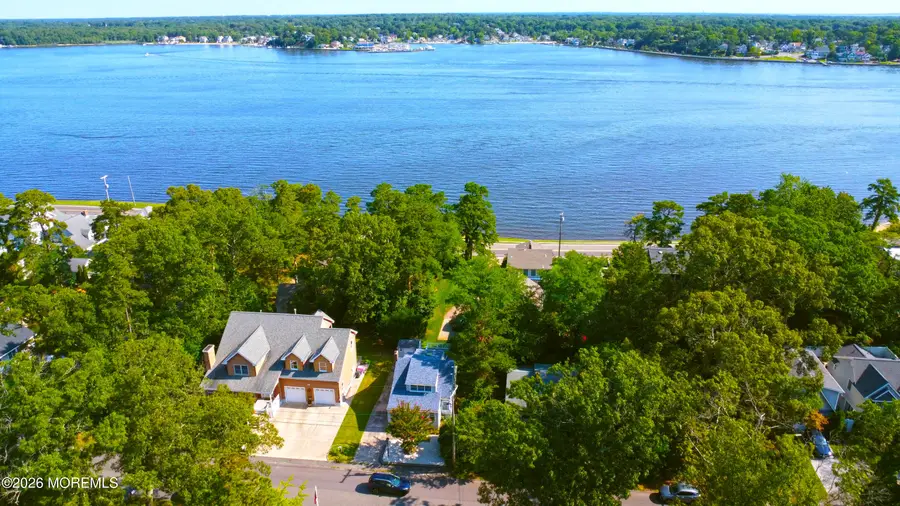 906 Lincoln Avenue, Pine Beach, NJ 08741 - #3