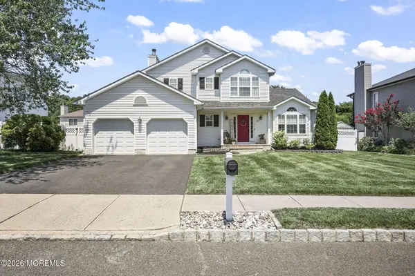 27 Diamond Lane, Howell, NJ 07731