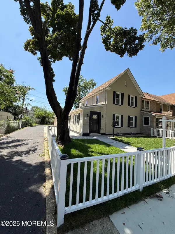 303 Paris Avenue, Brooklawn, NJ 08030