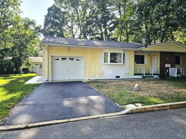 4 Wyoming Avenue #B, Whiting, NJ 08759