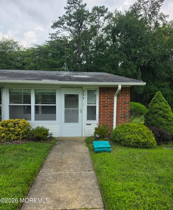 219F Buckingham Court, Lakewood, NJ 08701