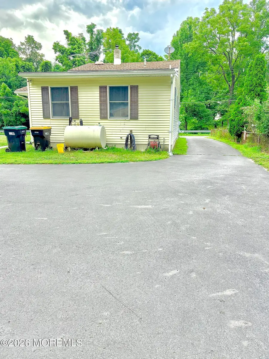 31 Magnolia Avenue, New Egypt, NJ 08533 - #2