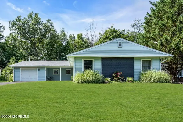 29 Evergreen Drive, Willingboro, NJ 08046