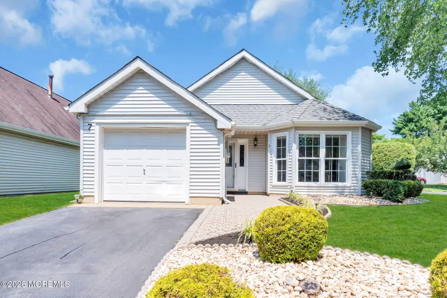 7 Petunia Place, Freehold, NJ 07728 - #3