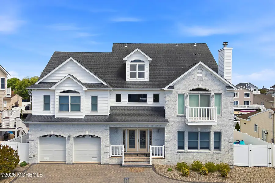 17 Lagoon Drive, Toms River, NJ 08753 - #3