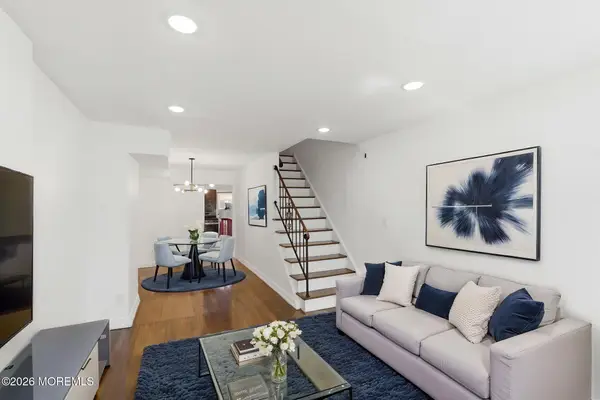 8 Van Nostrand Avenue, Jersey City, NJ 07305