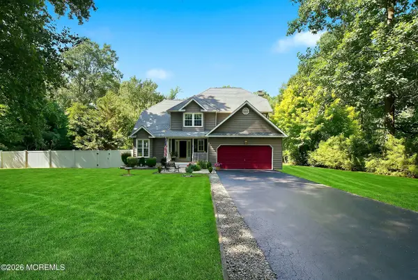 4 Scarlet Oak Court, Jackson, NJ 08527