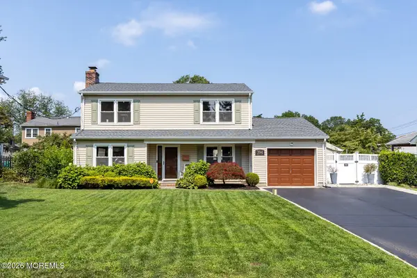 394 Maple Drive, Belford, NJ 07718
