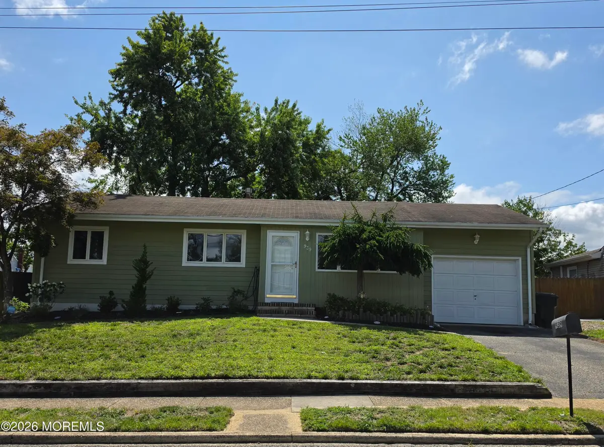 939 Gloucester Drive, Toms River, NJ 08753 - #1