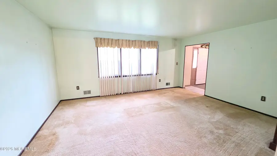 19 Brook Street, Farmingdale, NJ 07727 - #3