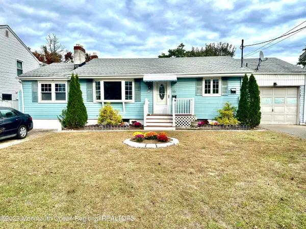 101 Perry Street, Keyport, NJ 07735