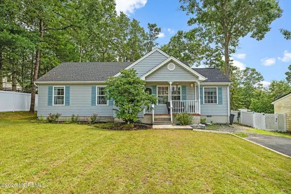255 Tackle Avenue, Manahawkin, NJ 08050
