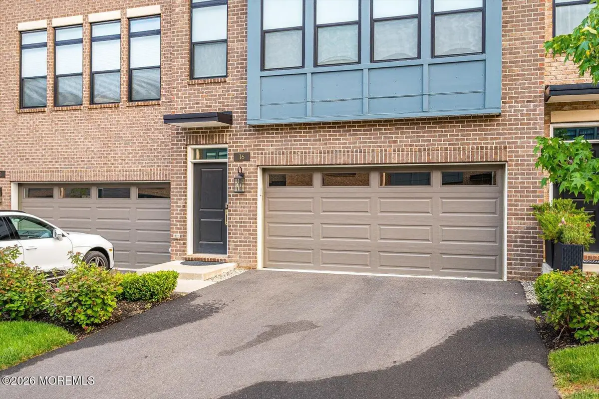 16 Valiant Court, Middletown, NJ 07748 - #1