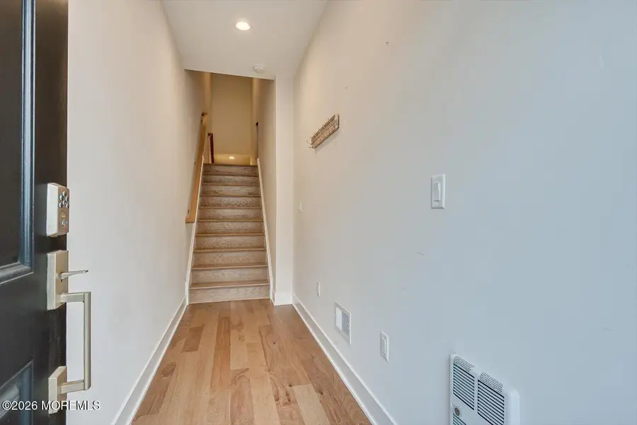 16 Valiant Court, Middletown, NJ 07748 - #3