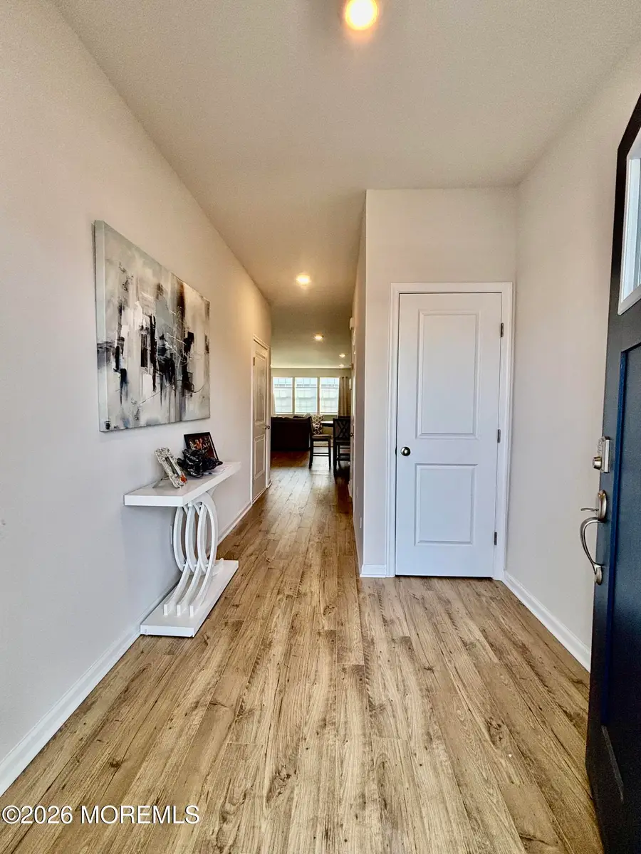 4 Victoria Gardens Square, Neptune, NJ 07753 - #2