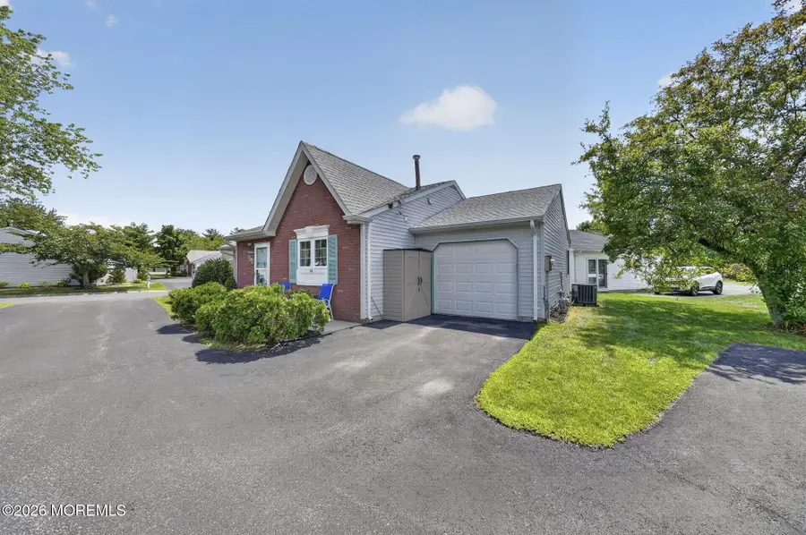 33 Carnaby Close, Freehold, NJ 07728 - #3