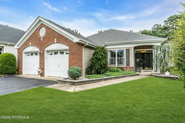 14 Dawnwinds Court, Lakewood, NJ 08701
