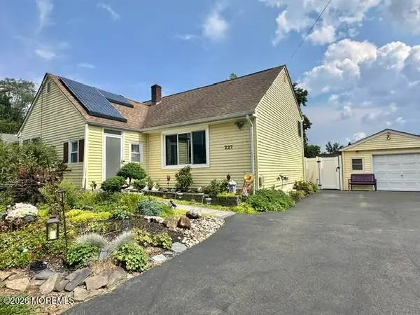 227 Old Stage Road, Spotswood, NJ 08884