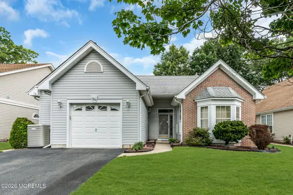 90 Sandpiper Drive, Bayville, NJ 08721