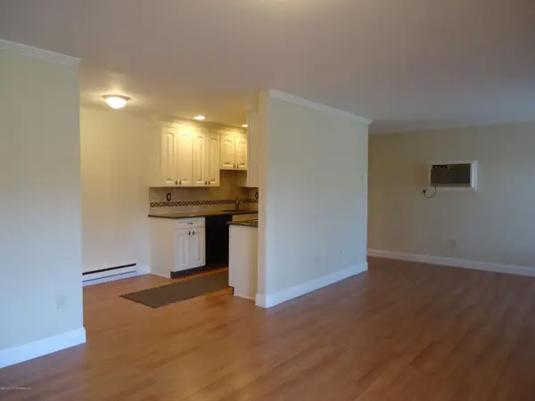 142 Cross Slope Court #F, Manalapan, NJ 07726