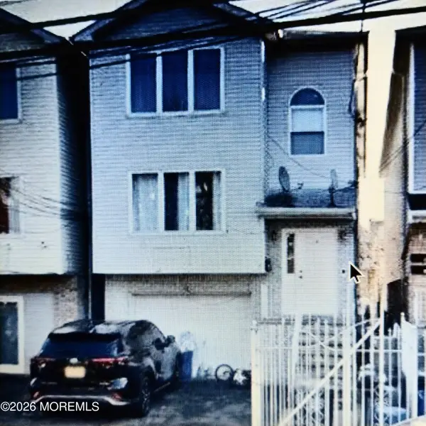 111 Highland Avenue, Newark, NJ 07104