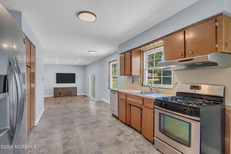 37 Janet Court, Milltown, NJ 08850 - #3