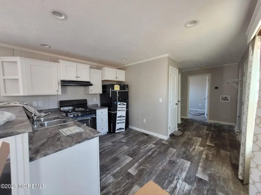 9 Avenue C, Hazlet, NJ 07734 - #3