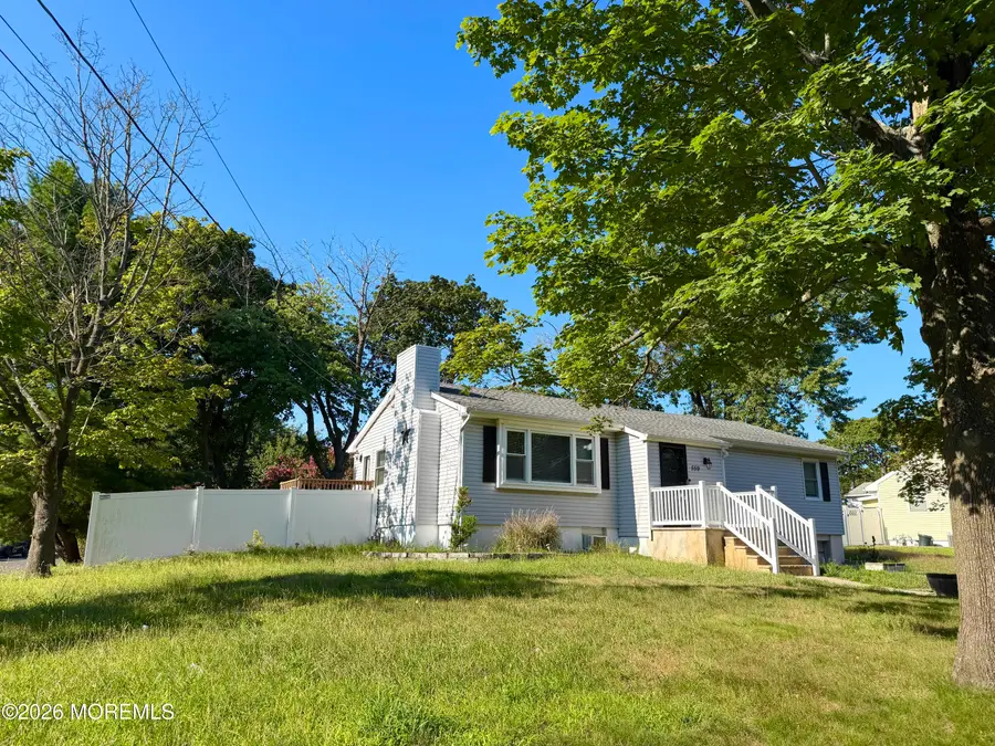 559 Dow Avenue, Oakhurst, NJ 07755 - #2