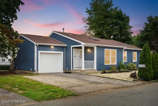 236 Mermaid Avenue, Beachwood, NJ 08722