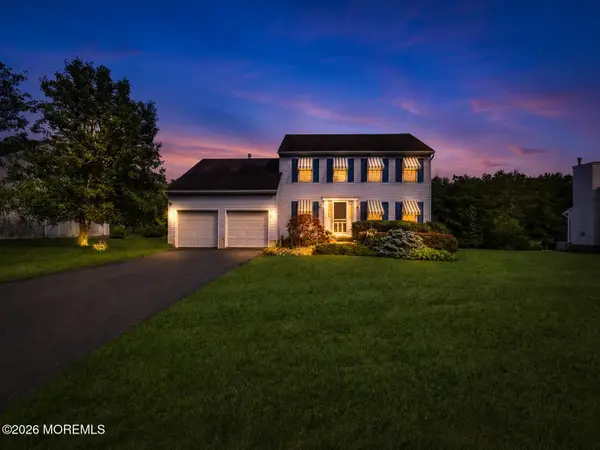 7 Dove Mill Cres, Jackson, NJ 08527