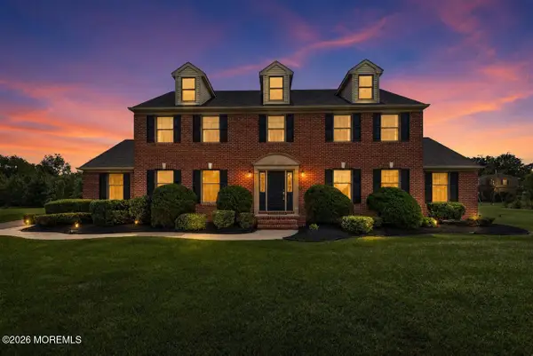 8 Sweetbriar Court, Mullica Hill, NJ 08062