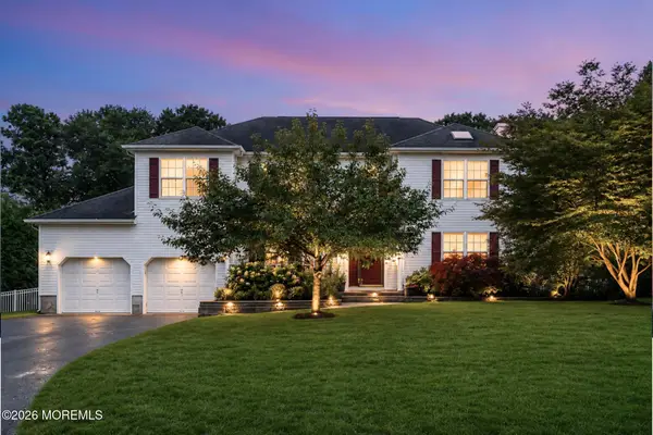5 Hart Terrace, Tinton Falls, NJ 07753