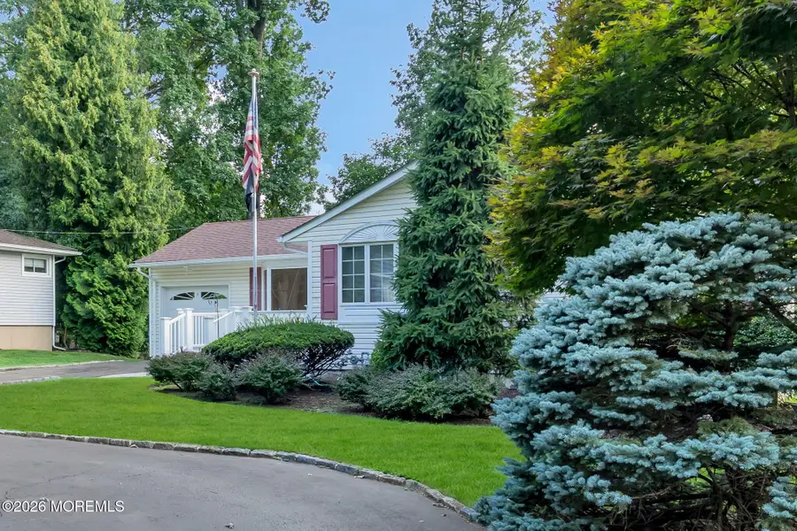 9 Belaire Drive, Roseland, NJ 07068 - #2