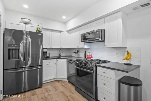 67 Galewood Drive #B, Matawan, NJ 07747