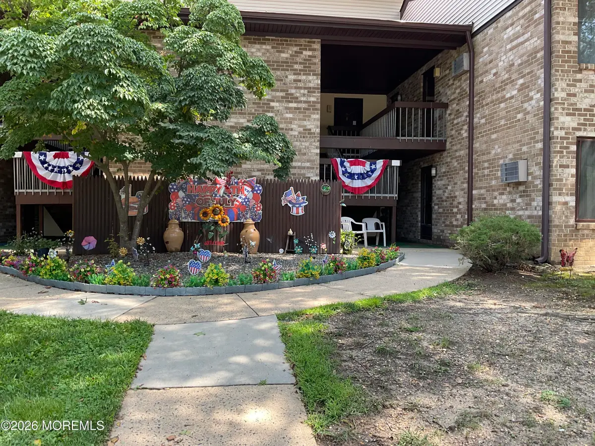 177 Amberly Drive #E, Manalapan, NJ 07726 - #1