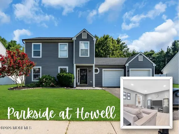 21 Crater Lake Road, Howell, NJ 07731