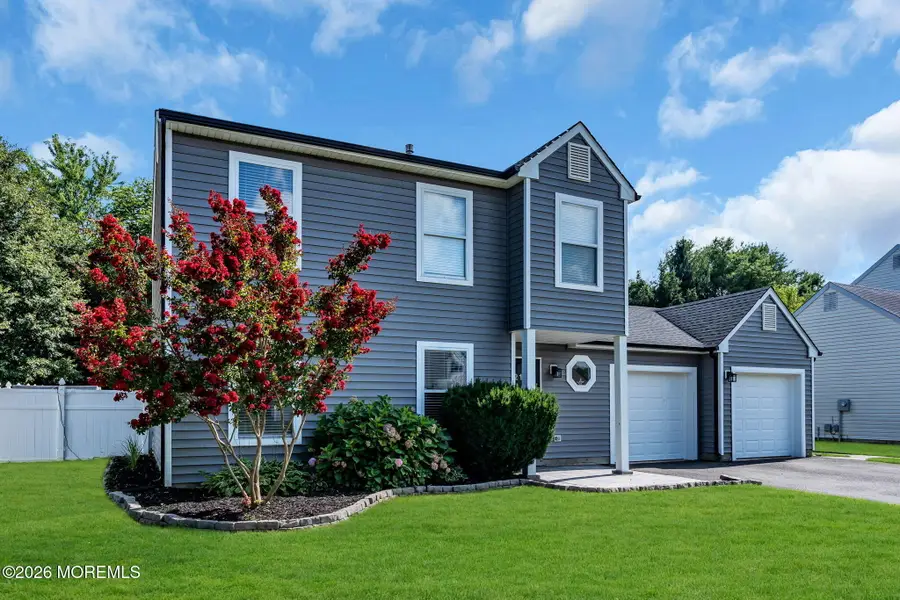 21 Crater Lake Road, Howell, NJ 07731 - #2