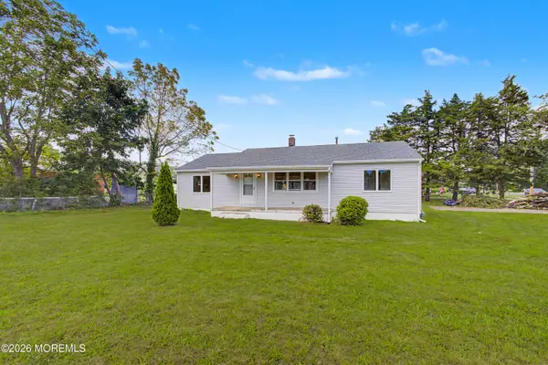 102 Cedar Grove Road, Toms River, NJ 08753
