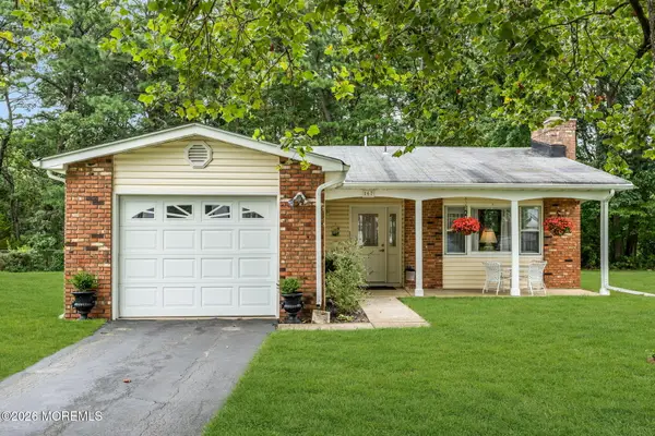 167 Courtshire Drive, Brick, NJ 08723