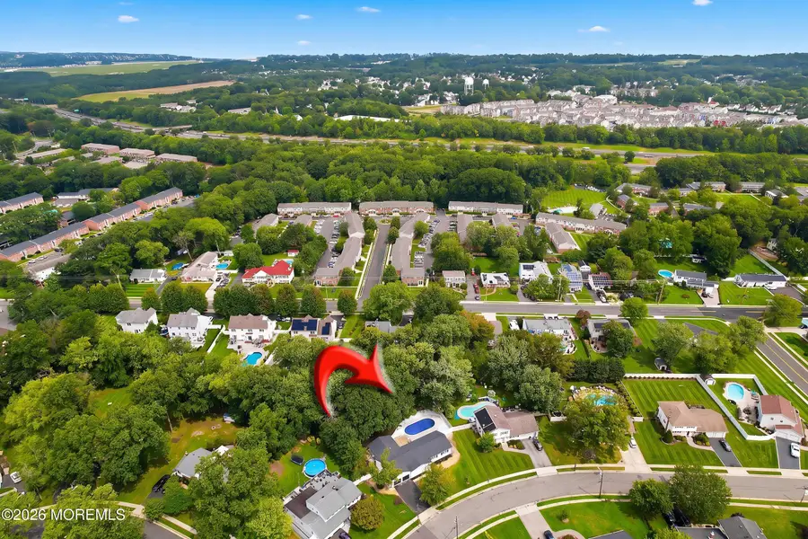 17 Mohawk Drive, Matawan, NJ 07747 - #2