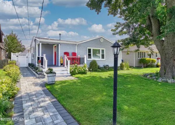 102 Dartmouth Avenue, Point Pleasant Beach, NJ 08742