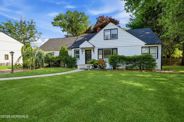 8 Woolley Place, West Long Branch, NJ 07764