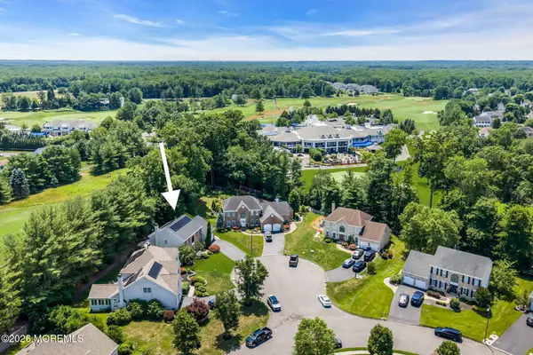 66 Vardon Way, Farmingdale, NJ 07727