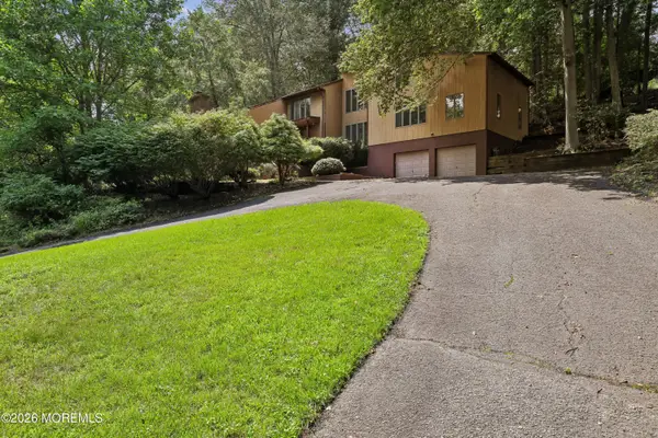 23 Ashley Drive, Holmdel, NJ 07733